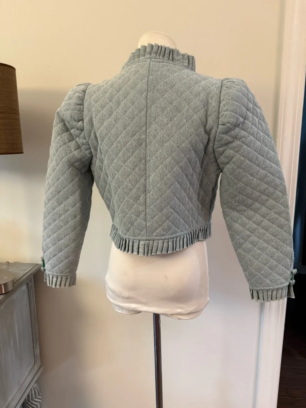 LOVE THE LABEL Adrienne Quilted Open-Front Cropped Jacket Size Medium